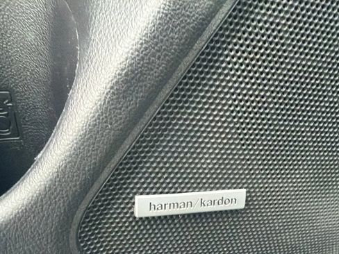 Used 2019 Subaru Outback 3.6R Touring w/ Popular Package #3A image 34