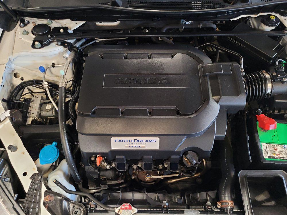 Used 2015 Honda Accord Touring image 30