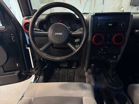 Used 2008 Jeep Wrangler Unlimited X AWD/4WD image 5