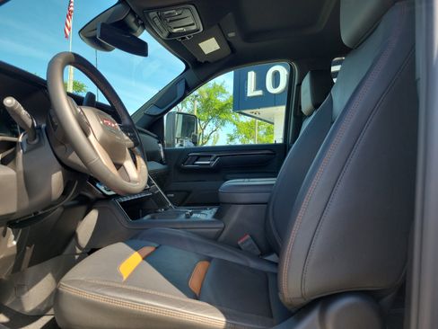 Used 2026 GMC Sierra 2500 AT4 image 12