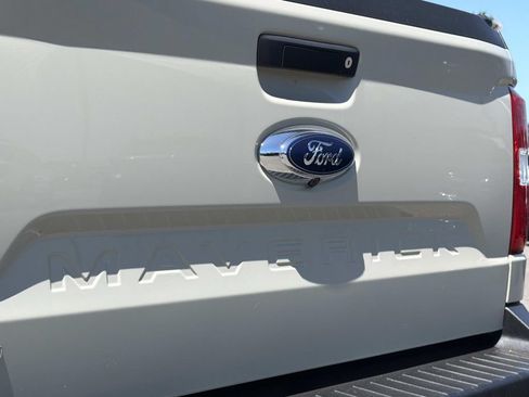 Certified 2024 Ford Maverick Lariat FWD image 9