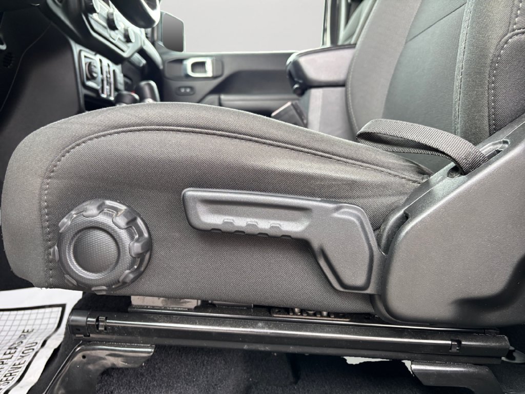 Used 2021 Jeep Gladiator Sport AWD/4WD image 25