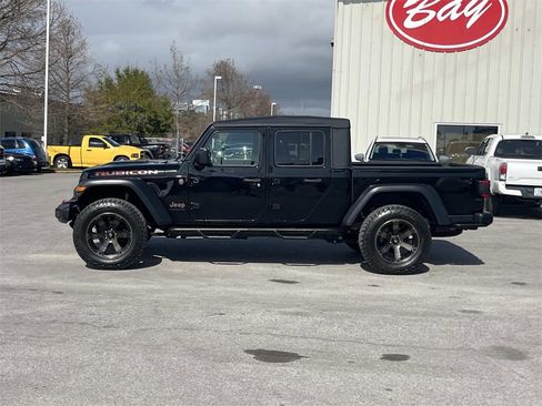 Used 2020 Jeep Gladiator Rubicon image 2
