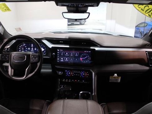 Used 2025 GMC Sierra 1500 Denali w/ Denali Reserve Package image 2