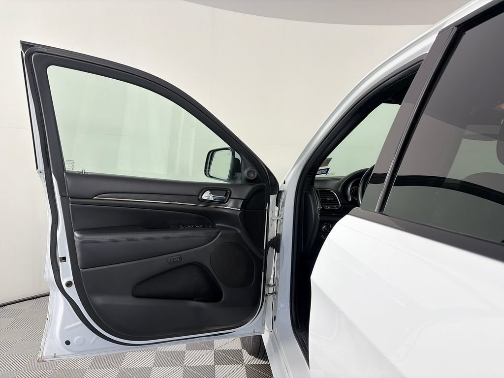 Used 2019 Jeep Grand Cherokee High Altitude AWD/4WD image 10