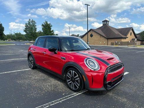 Used 2022 MINI Cooper S FWD image 3