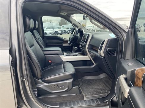 Used 2020 Ford F150 Lariat image 6