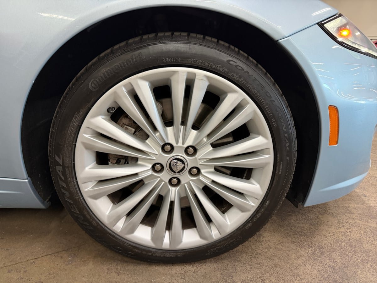 Used 2012 Jaguar XK Convertible RWD image 24