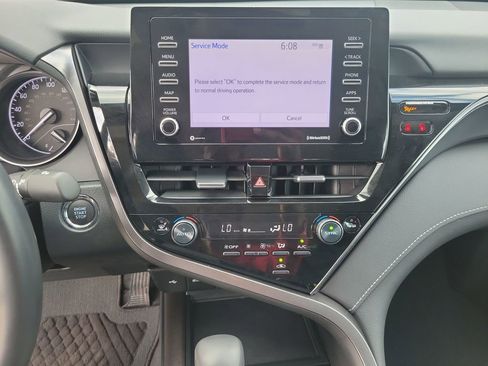 Used 2024 Toyota Camry SE w/ Convenience Package image 22