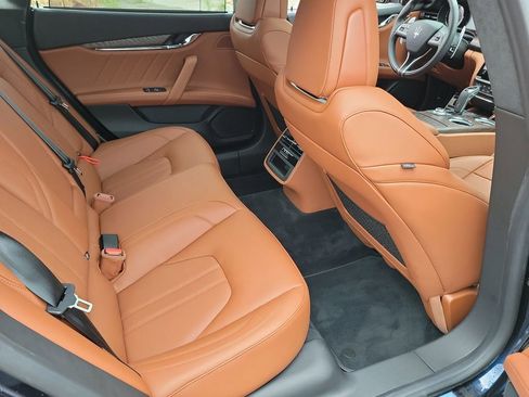 Used 2023 Maserati Quattroporte Modena image 17