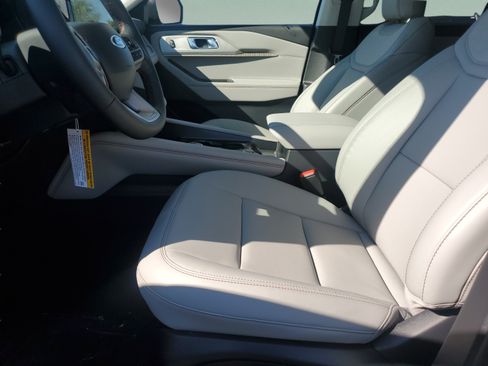New 2026 Ford Explorer Active w/ Active Comfort Package AWD/4WD image 15