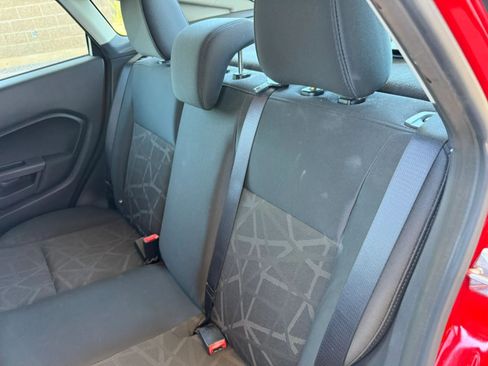 Used 2012 Ford Fiesta SE image 44
