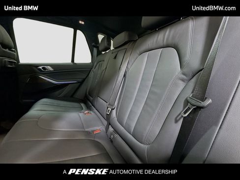 Used 2022 BMW X5 xDrive40i w/ Premium Package AWD/4WD image 13