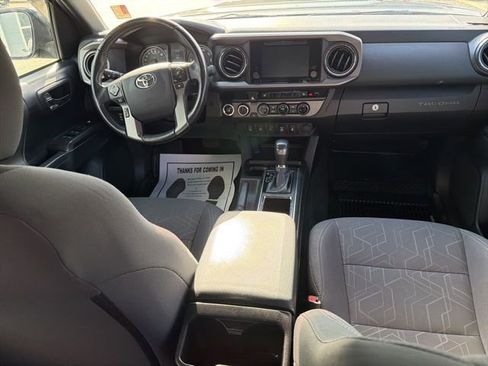 Used 2016 Toyota Tacoma TRD Sport w/ Premium & Technology Package image 23