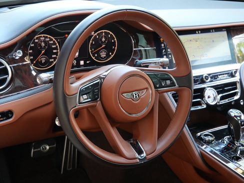 Used 2020 Bentley Flying Spur W12 w/ First Edition Specification image 14