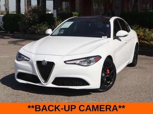 Used 2019 Alfa Romeo Giulia RWD image 4