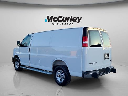 Used 2025 GMC Savana 2500 w/ Driver Convenience Package RWD image 5
