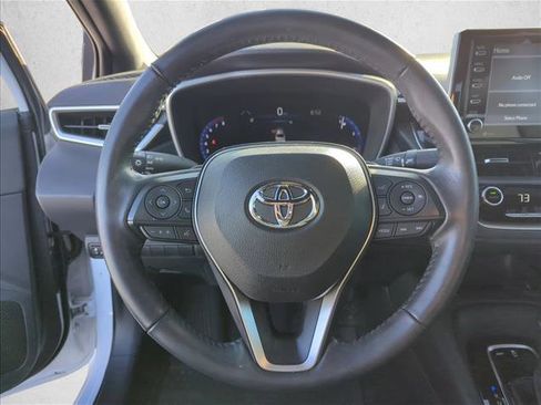 Used 2022 Toyota Corolla XSE image 13