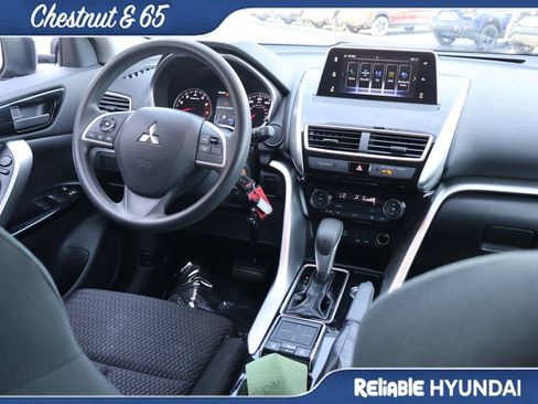 Used 2019 Mitsubishi Eclipse Cross AWD image 13