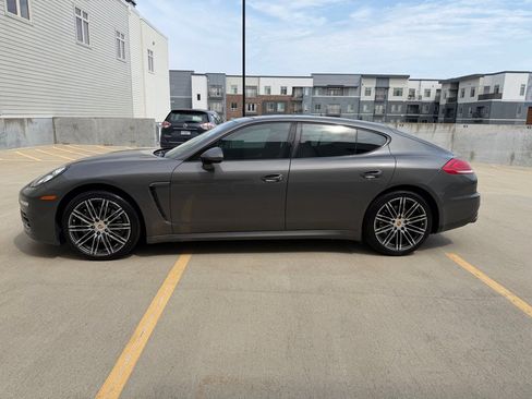 Used 2016 Porsche Panamera Edition w/ Premium Package Plus RWD image 4