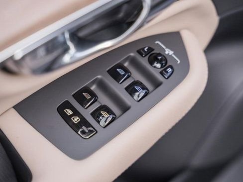 New 2026 Volvo XC90 B6 Ultra image 39