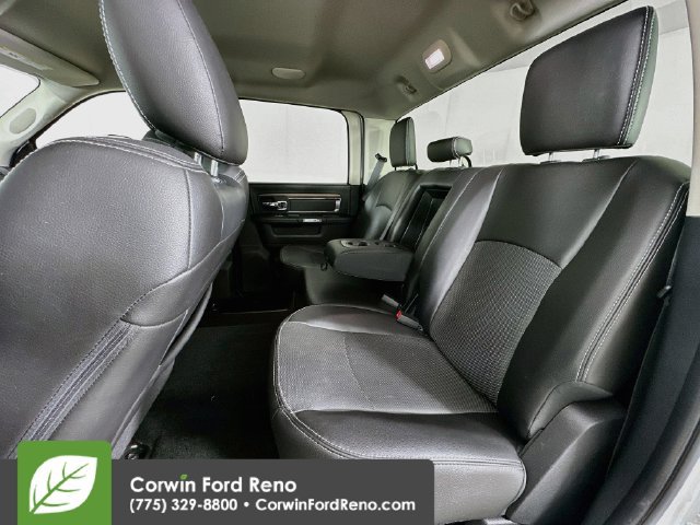 Used 2015 RAM 2500 Laramie w/ Convenience Group AWD/4WD image 28