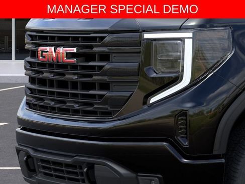 Used 2026 GMC Sierra 1500 Elevation AWD/4WD image 13