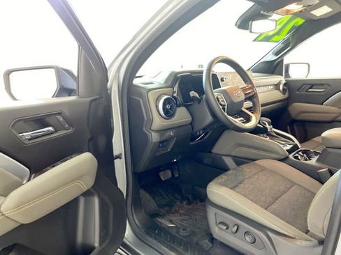 Used 2024 Chevrolet Colorado ZR2 w/ Safety Package image 21