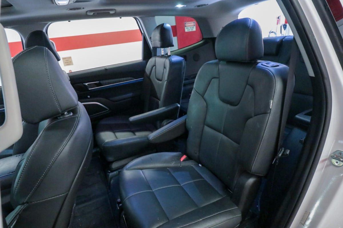 Used 2024 Kia Telluride SX FWD image 13