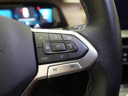 Used 2024 Volkswagen Atlas SE AWD/4WD image 20