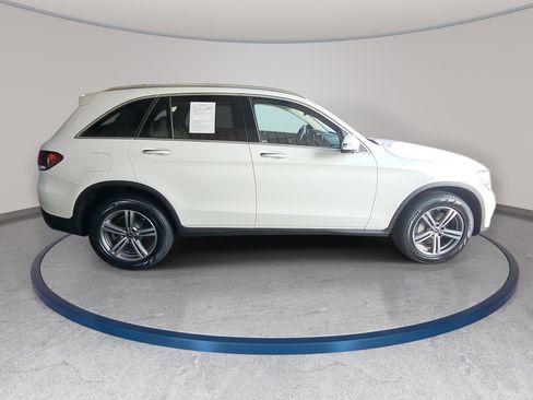 Certified 2022 Mercedes-Benz GLC 300 image 5