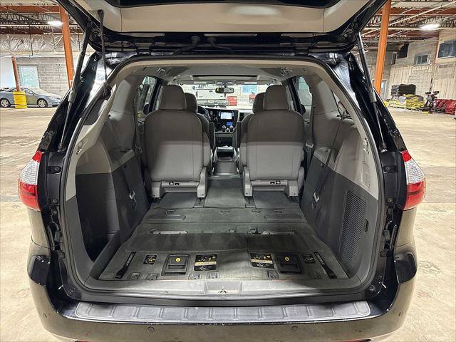 Certified 2017 Toyota Sienna XLE w/ XLE Navigation Package AWD/4WD image 11