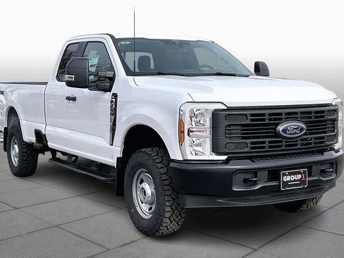New 2026 Ford F250 XL w/ XL Off-Road Package AWD/4WD image 2