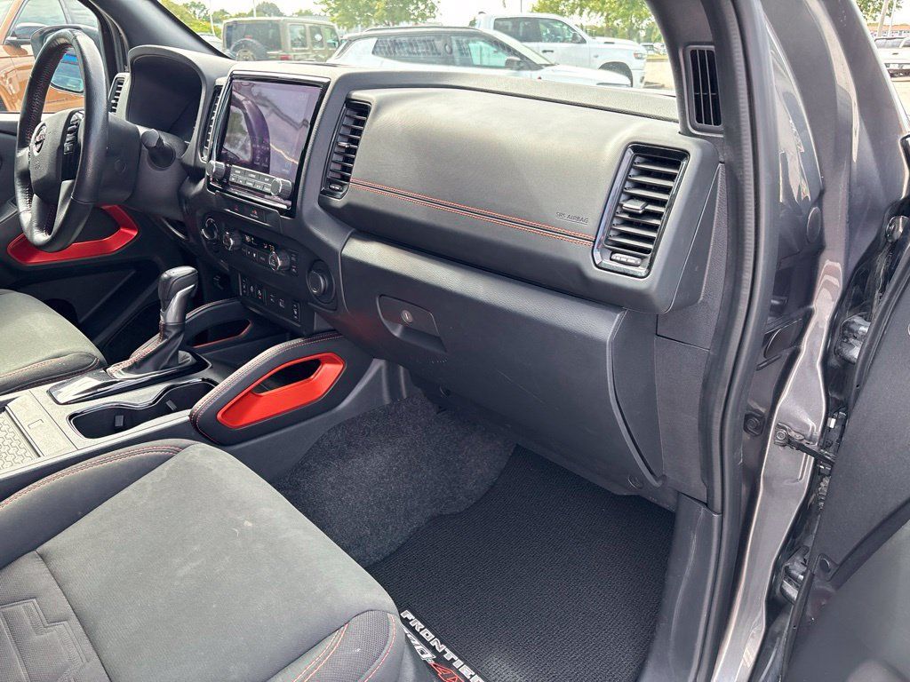 Used 2022 Nissan Frontier PRO-4X AWD/4WD image 27