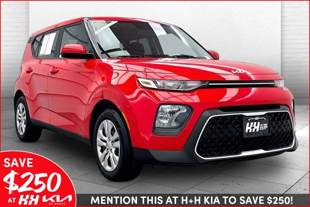 Used 2022 Kia Soul LX FWD image 1