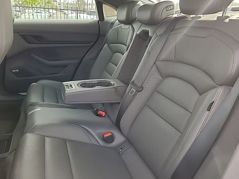 Used 2021 Porsche Taycan 4S image 18