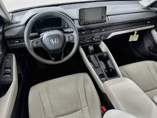 Used 2025 Honda Accord SE image 29
