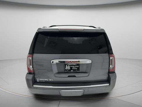 Used 2018 GMC Yukon XL Denali w/ Open Road Package AWD/4WD image 5