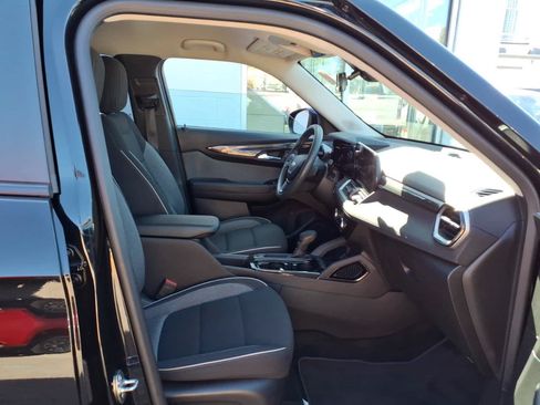 Used 2024 Chevrolet TrailBlazer LT AWD/4WD image 21