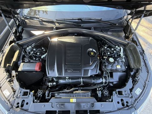 Used 2021 Land Rover Range Rover Velar R-Dynamic S image 33