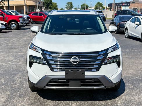 Used 2025 Nissan Rogue SL w/ SL Premium Package FWD image 5
