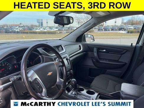 Used 2017 Chevrolet Traverse LT w/ Style and Technology Package image 46