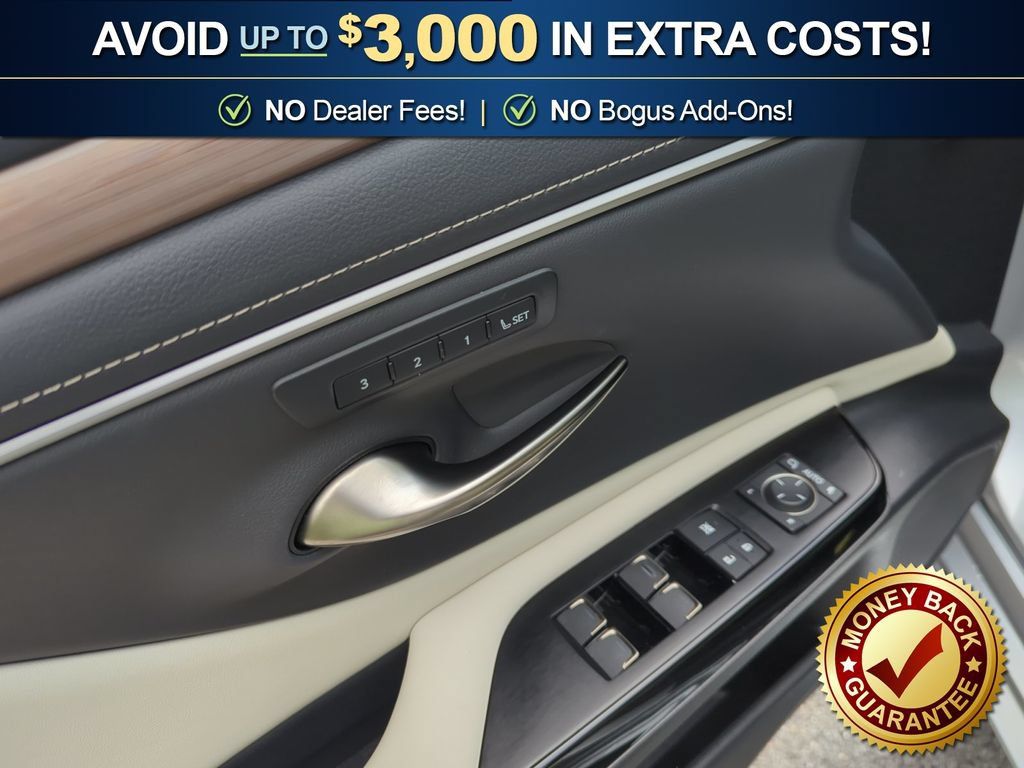 Used 2024 Lexus ES 350 w/ Premium Package FWD image 16