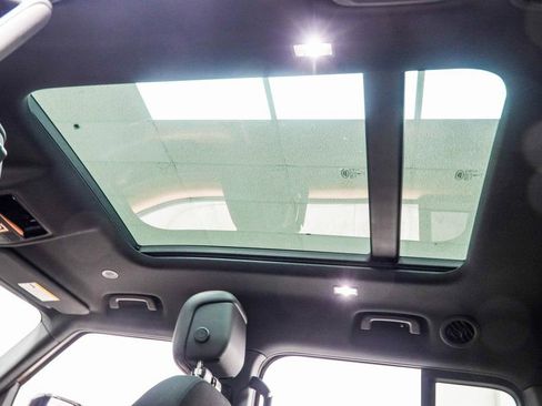 Used 2024 Land Rover Defender 130 X image 46