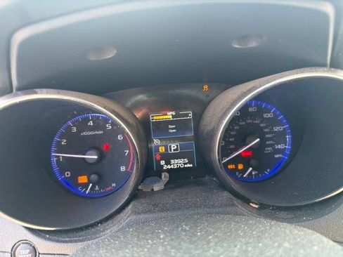 Used 2016 Subaru Legacy 2.5i Premium AWD/4WD image 4
