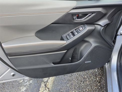 New 2025 Subaru Crosstrek 2.5i Limited image 32