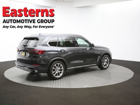 Used 2022 BMW X5 xDrive40i w/ Premium Package image 47