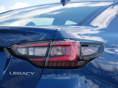 Used 2022 Subaru Legacy Premium AWD/4WD image 17