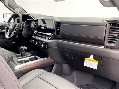New 2026 GMC Sierra 1500 SLT w/ SLT Premium Package image 6