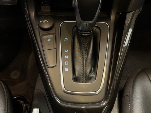 Used 2018 Ford Focus Titanium image 26